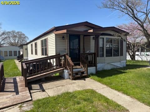 1988 PARKWOOD 3-Bedroom Manufactured Home — Wilmington, DE