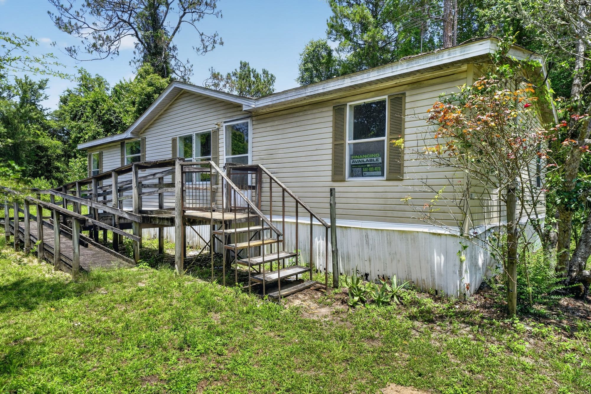 1999 3-Bedroom Manufactured Home — Sopchoppy, FL in Sopchoppy, FL