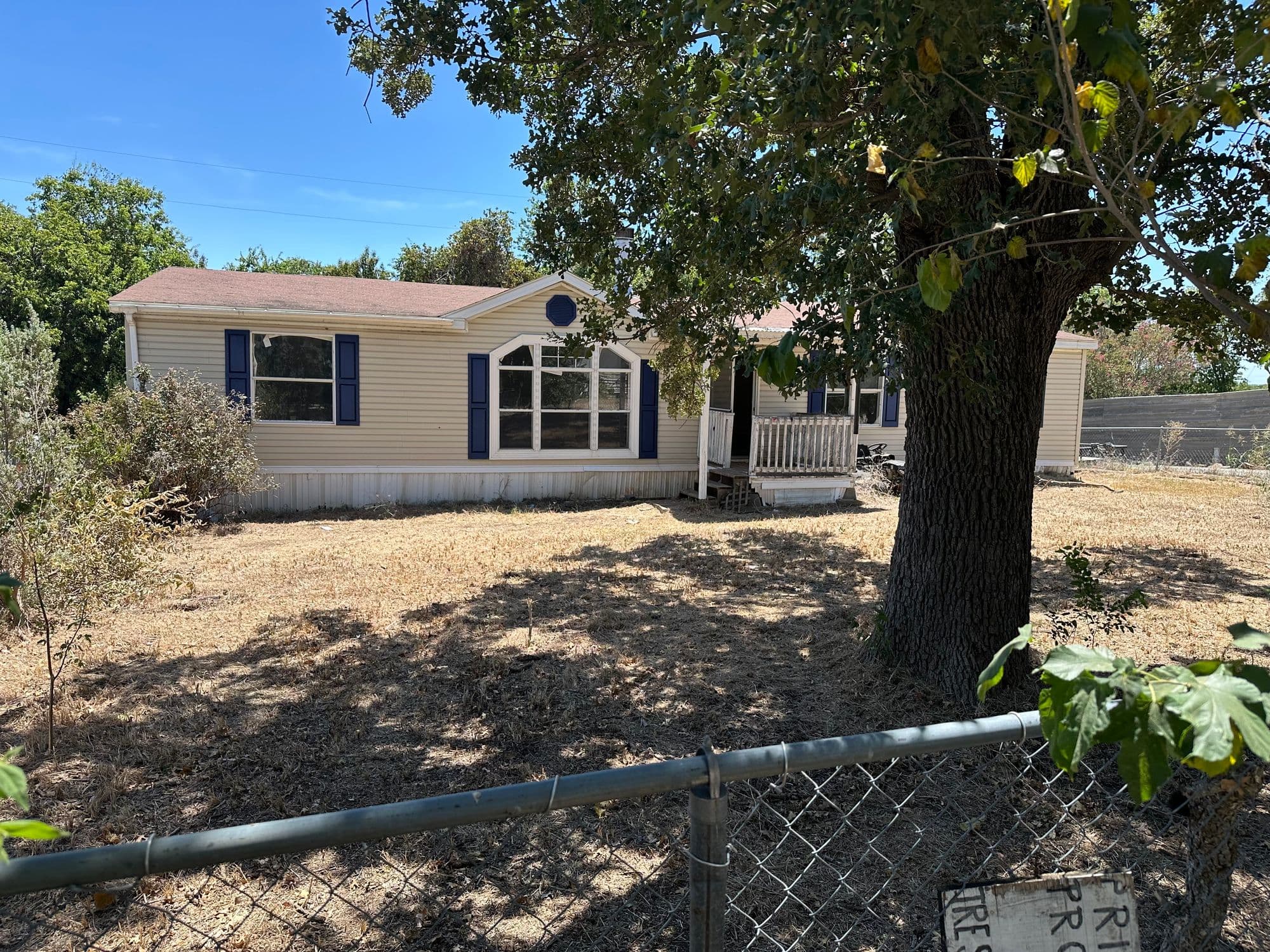 2001 Manufactured Home — Whitney, TX in Whitney, TX