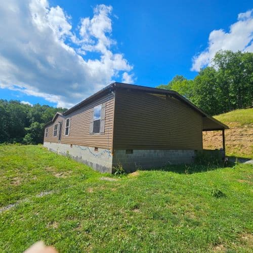 2015 4-Bedroom Manufactured Home — Frametown, WV in Frametown, WV
