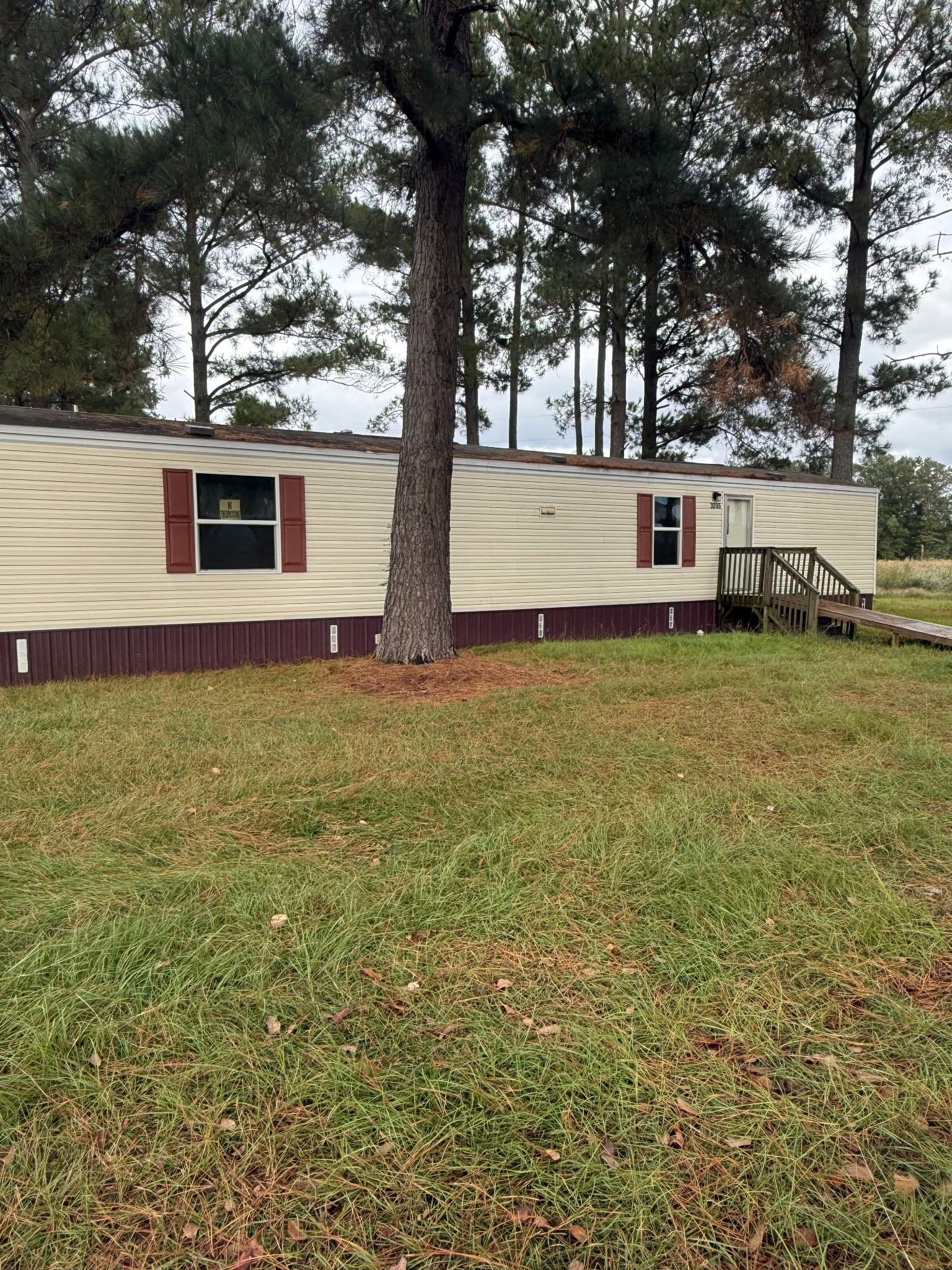 2017 CLAYTON 2-Bedroom Manufactured Home — Red Springs, NC in Red Springs, NC