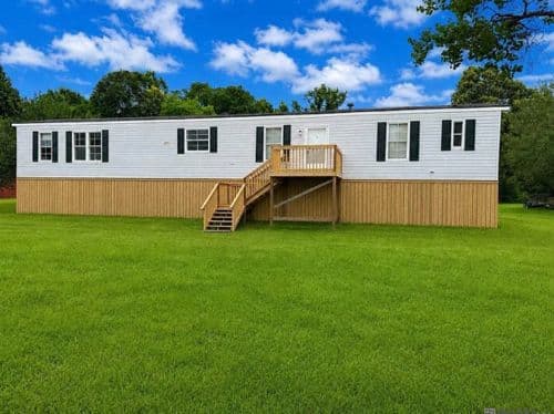 2001 3-Bedroom Manufactured Home — Denham Springs, LA