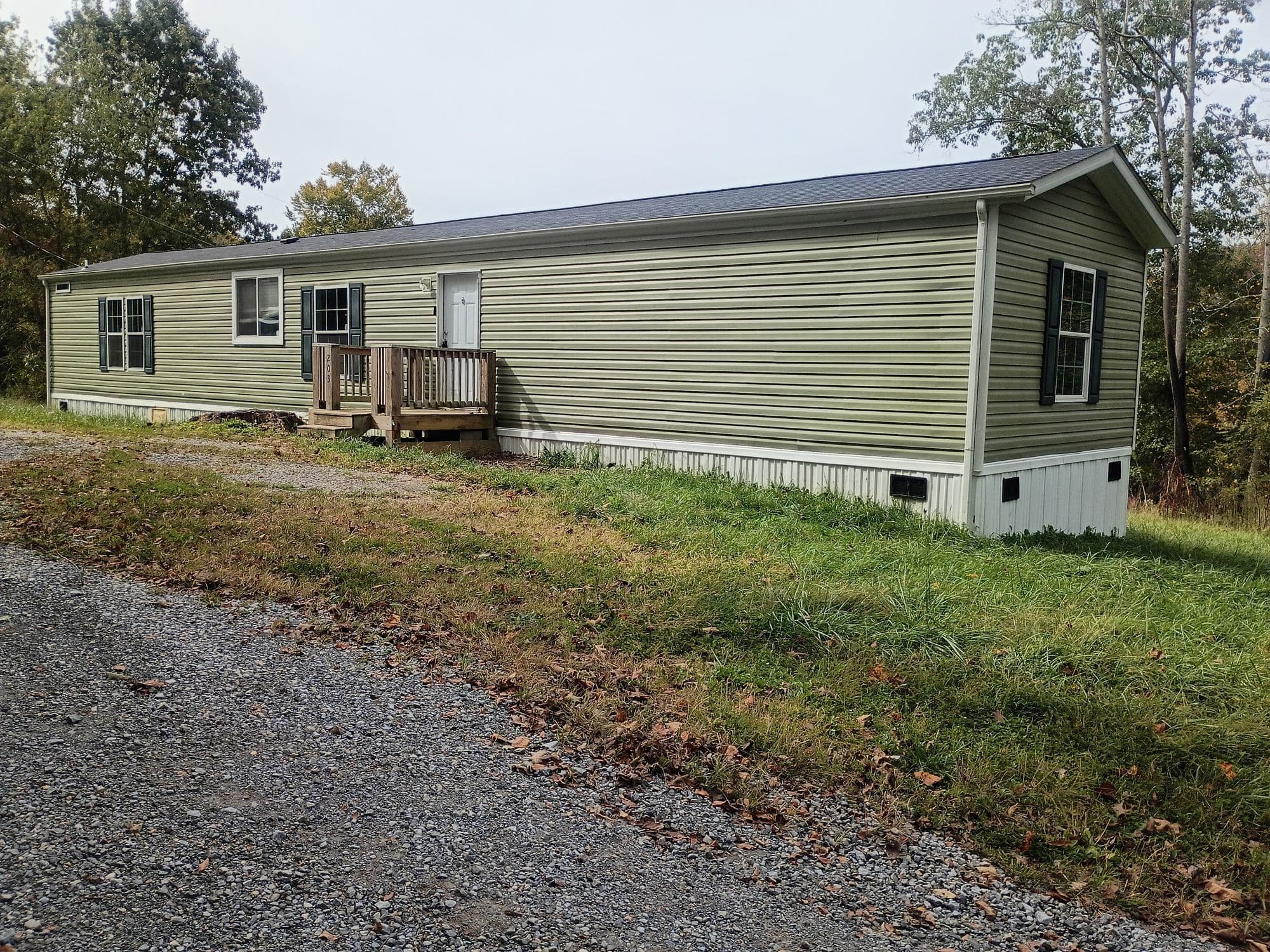 2022 FLEETWOOD 3-Bedroom Manufactured Home — Pembroke, VA in Pembroke, VA