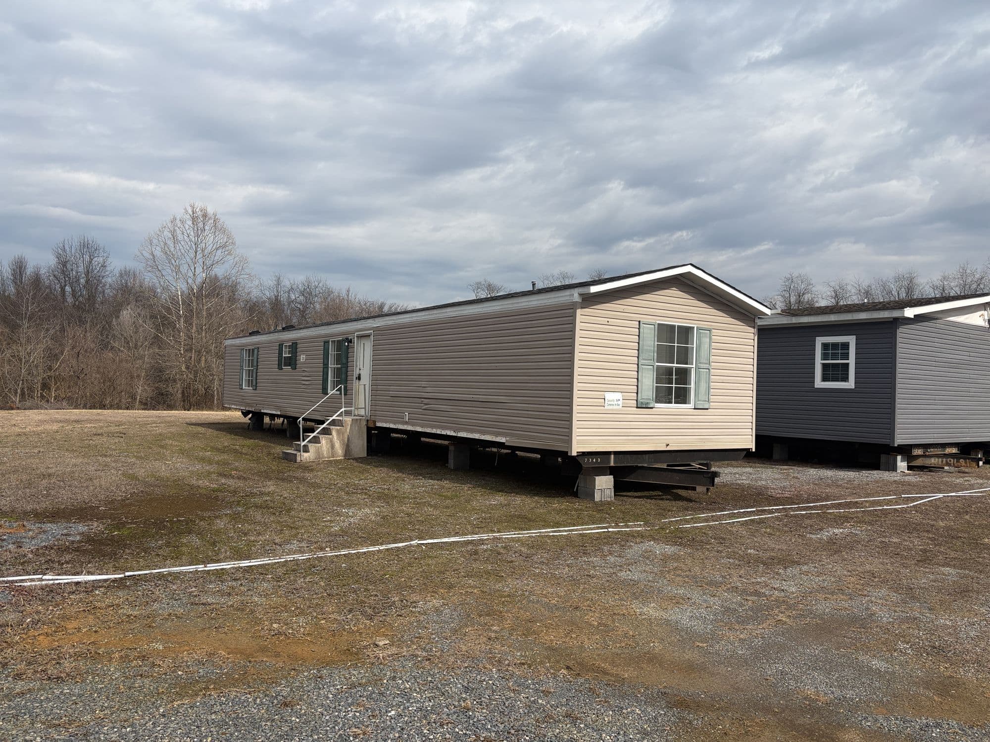 2007 CLAYTON 3-Bedroom Manufactured Home — Bristol, VA in Bristol, VA