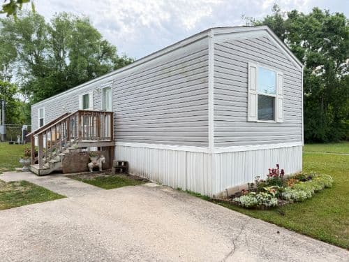 2023 CLAYTON 2-Bedroom Manufactured Home — Houston, TX in Houston, TX