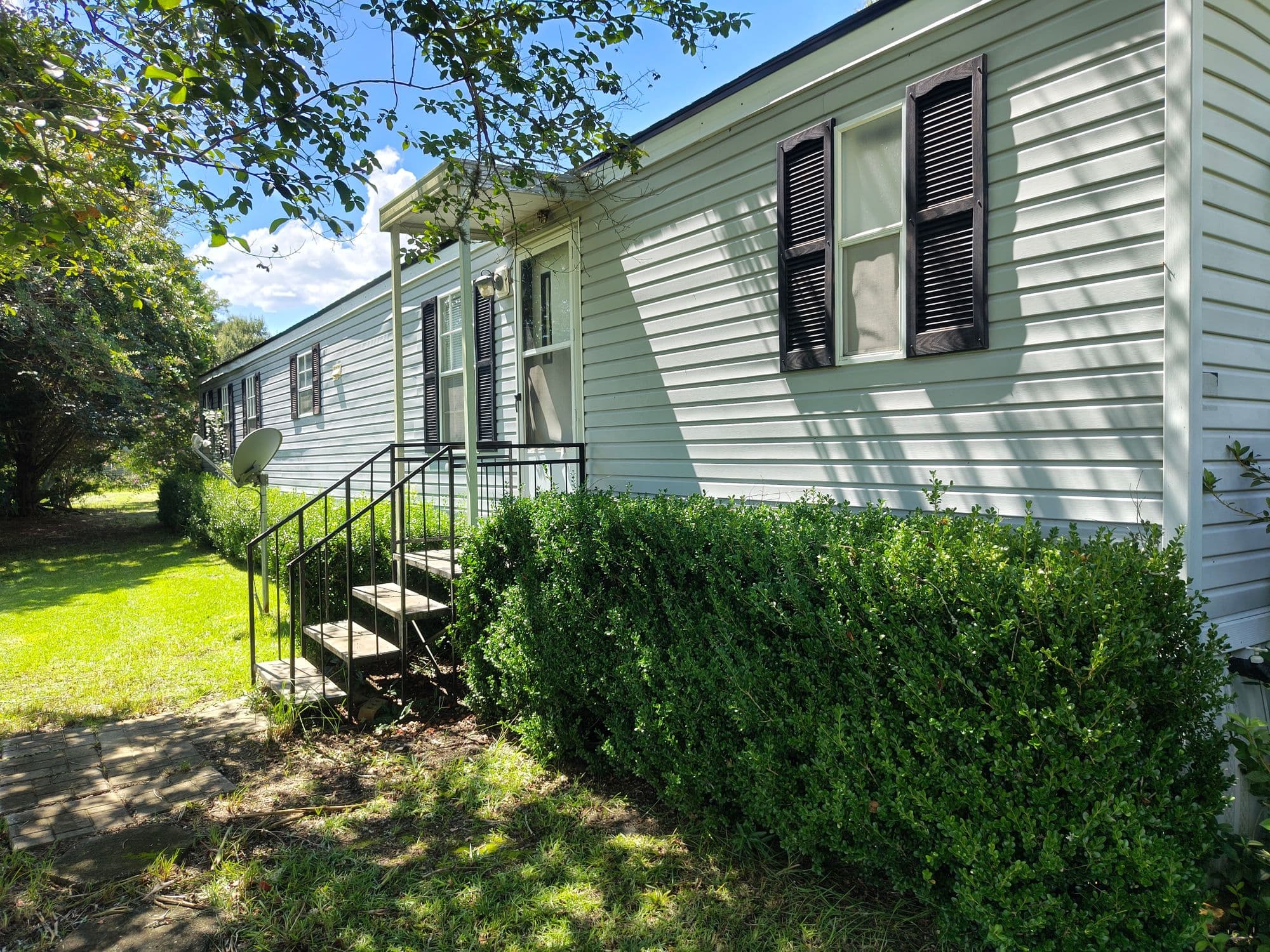 1997 Acreage 4.19 3-Bedroom Manufactured Home — Albany, GA in Albany, GA