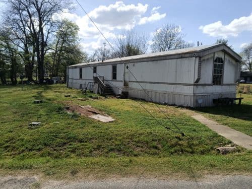 2000 Acreage 0.34 3-Bedroom Manufactured Home — Gould, AR