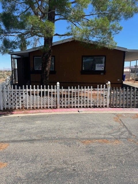 1987 BARON HOMES INC 2-Bedroom Manufactured Home — Apple Valley, CA
