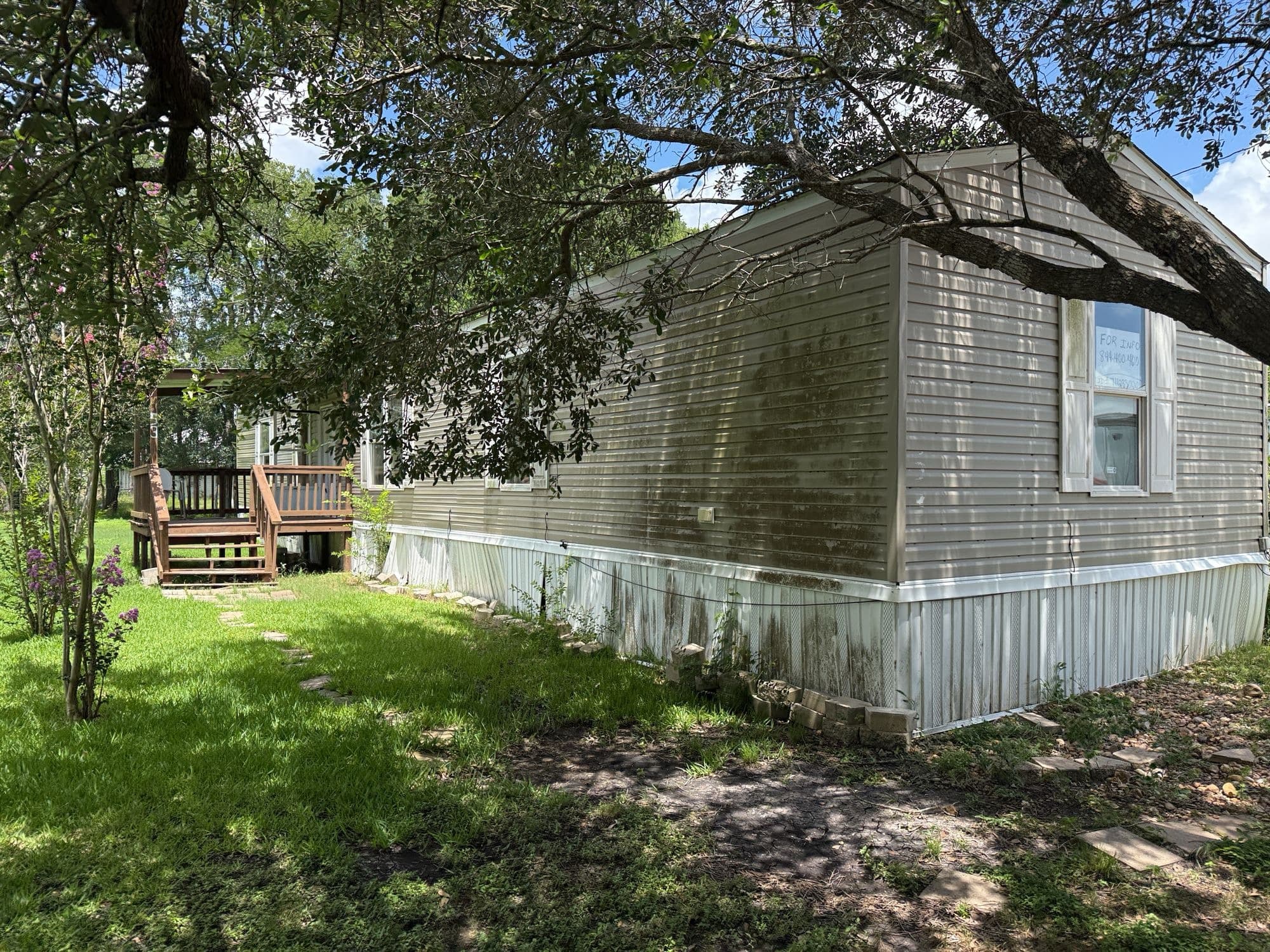 Affordable 2015 The Breeze 3 Bedroom Manufactured Home for Sale in Vanderbilt, TX | Rolling Residence in Vanderbilt, TX